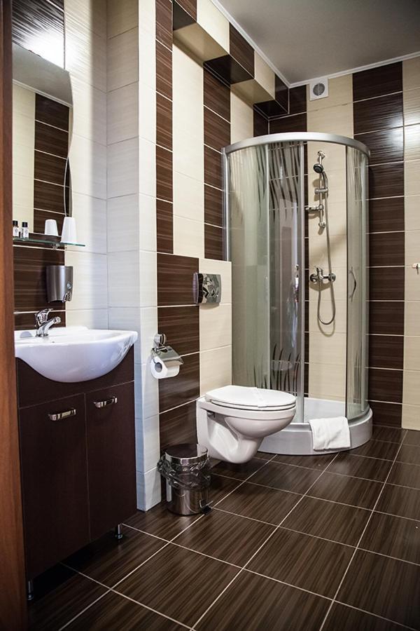 Stara Gorzelnia Hotel *